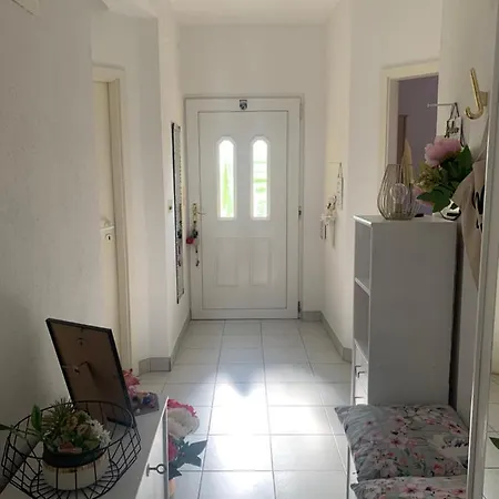 بيت للعطل House For Rest Kucica *