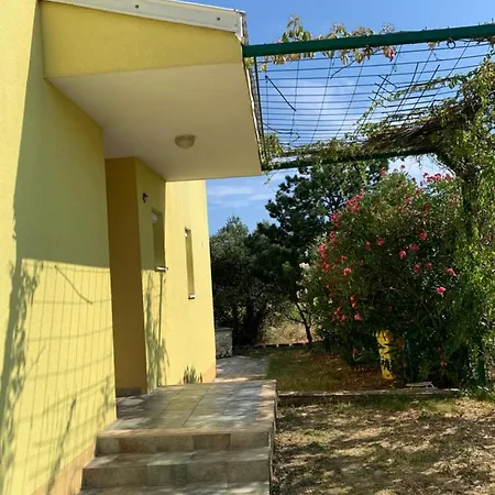 بيت للعطل House For Rest Kucica Kaštela
