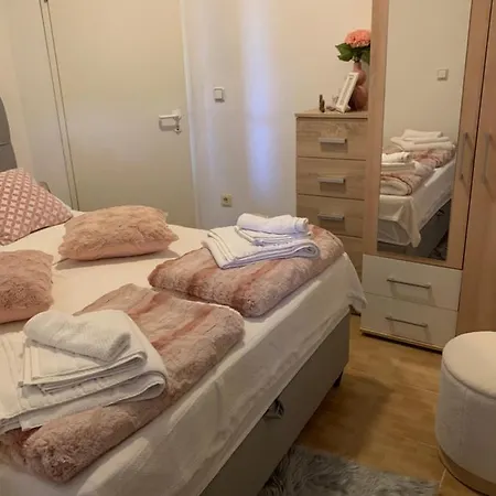 بيت للعطل House For Rest Kucica
