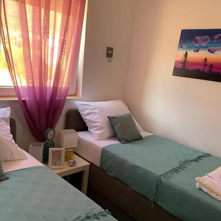 بيت للعطل House For Rest Kucica